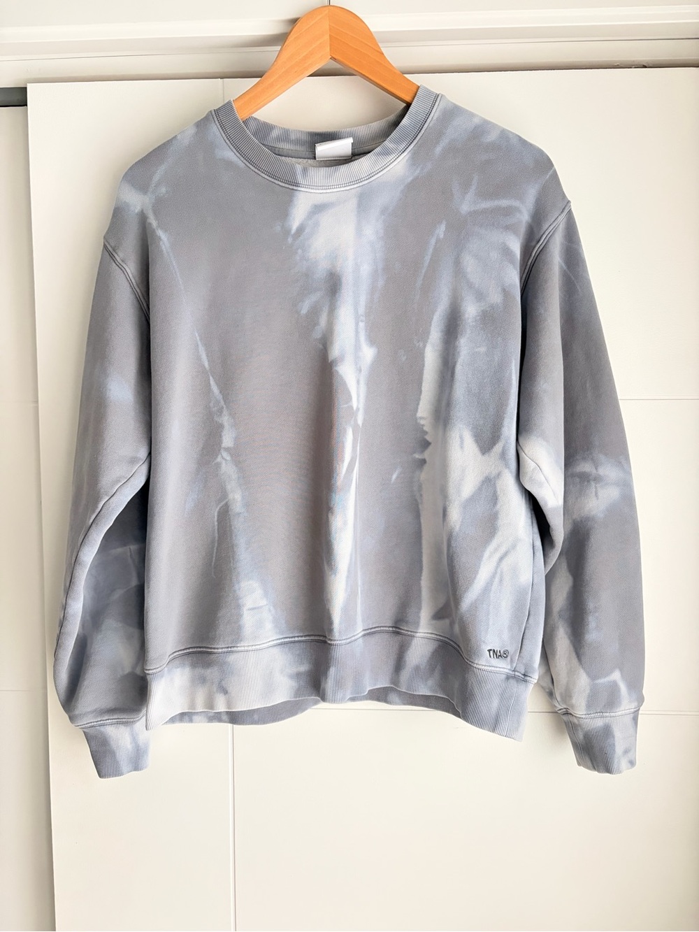 TNA Light Gray & White Crewneck Sweatfleece